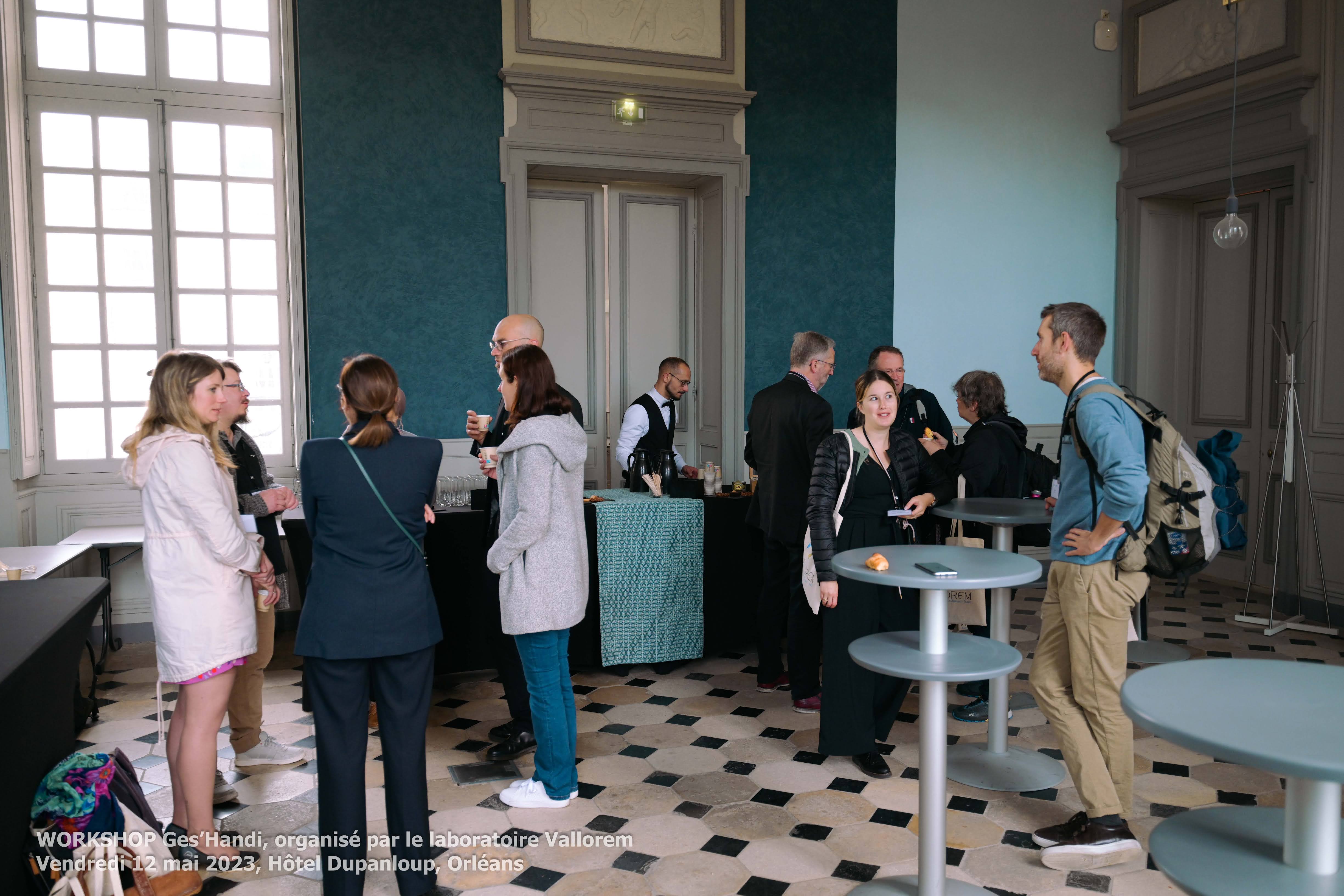 Accueil salle du café